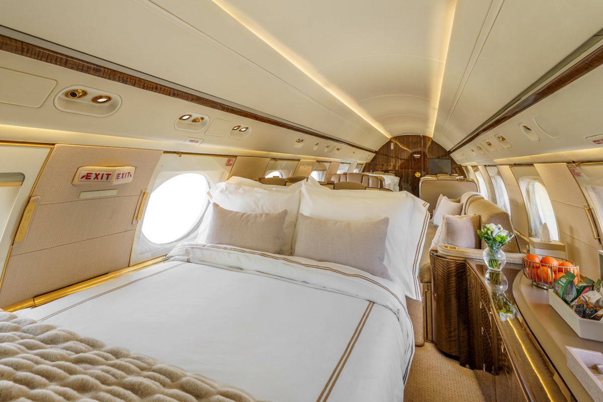 Complimentary JetBed suite aboard the Gulfstream GV