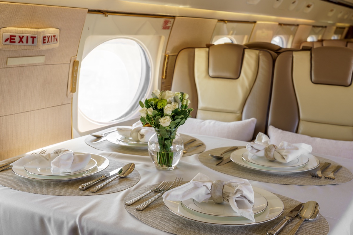 Fine dining table setting aboard the Gulfstream GV